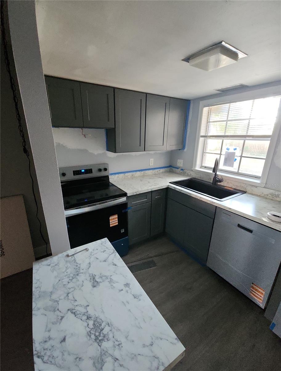 JAMESTOWN CONDO - Residential