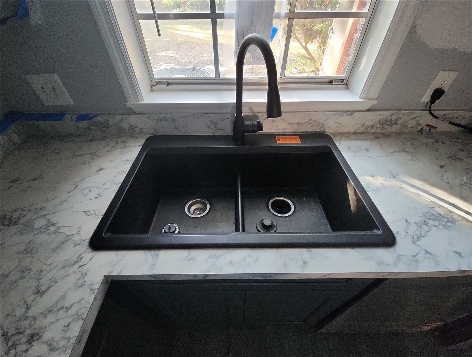 JAMESTOWN CONDO - Residential