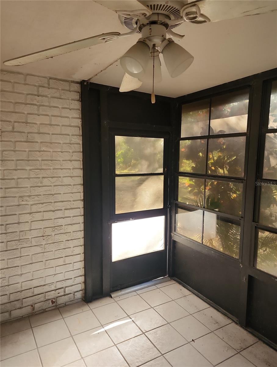 JAMESTOWN CONDO - Residential