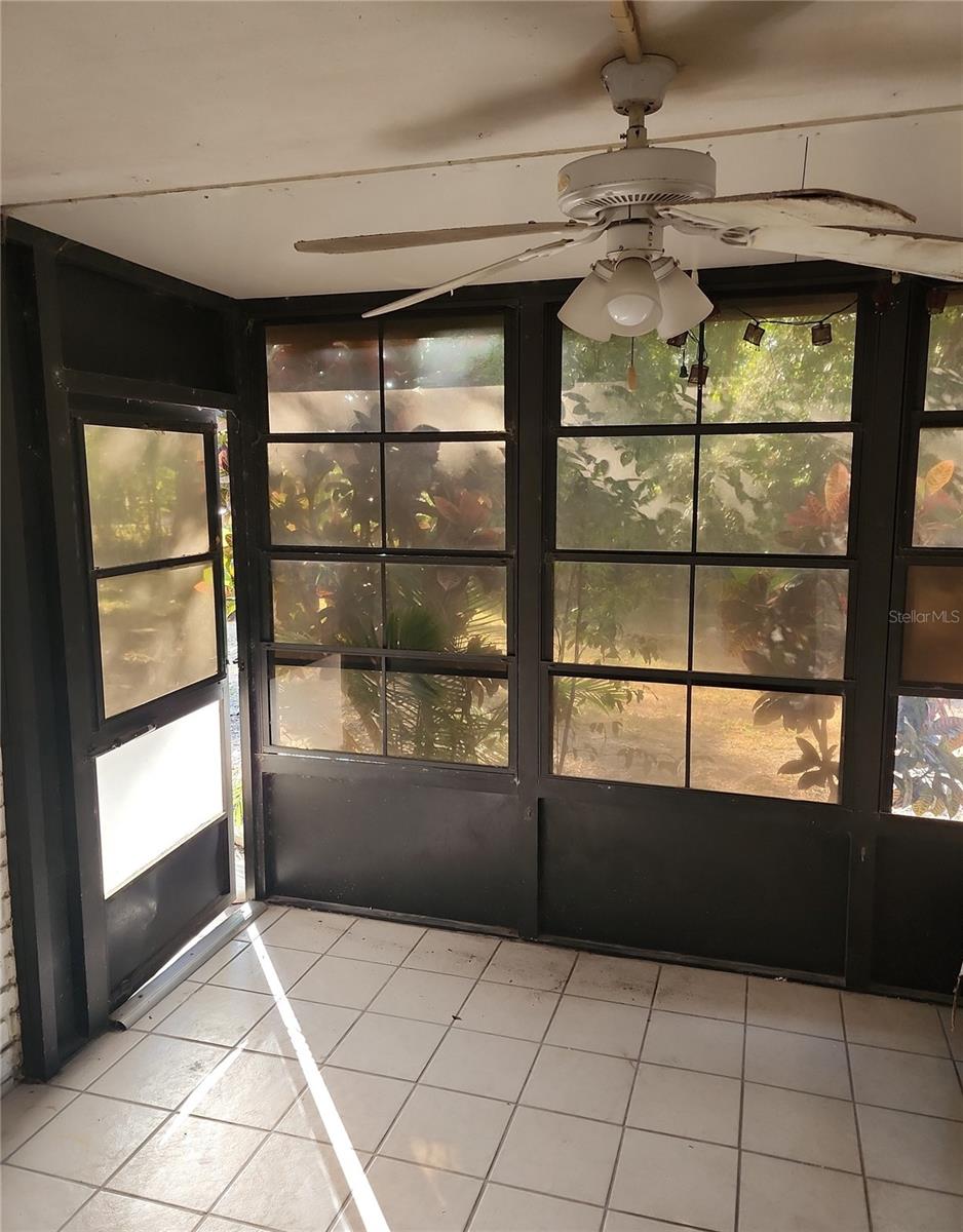 JAMESTOWN CONDO - Residential