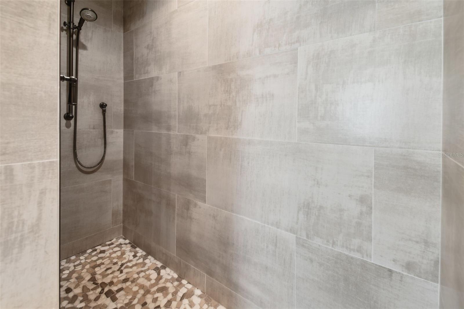 HARBOR BLUFFS SEC 5 - Residential