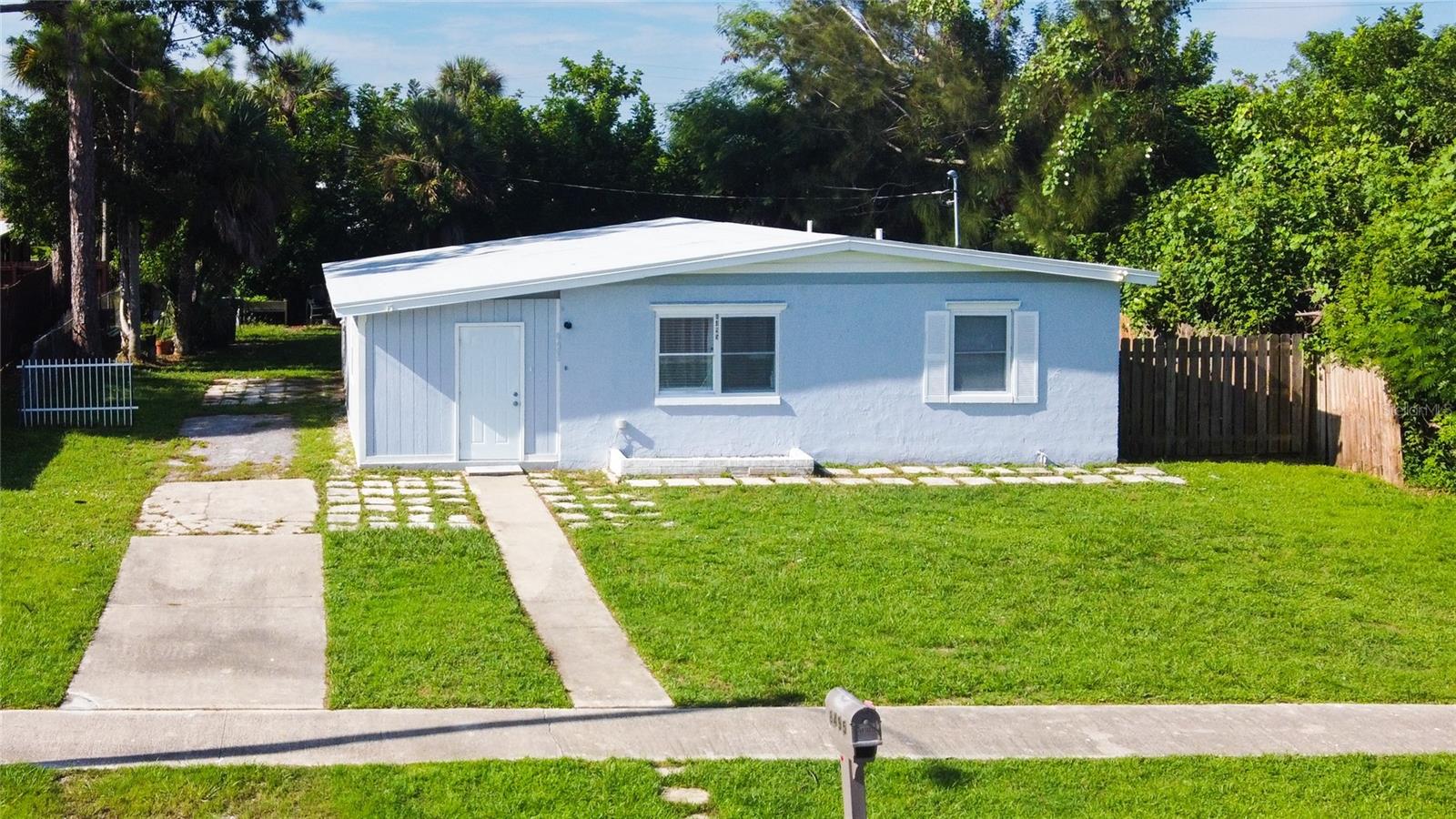 Come take a look at this 3bedroom 1 bathroom home in North Port. Conveniently located near the Warm Mineral Springs and plenty of shopping nearby. Home features new countertops, NEW ROOF, tile and laminate flooring, and recently painted inside. Call today to schedule your showing.