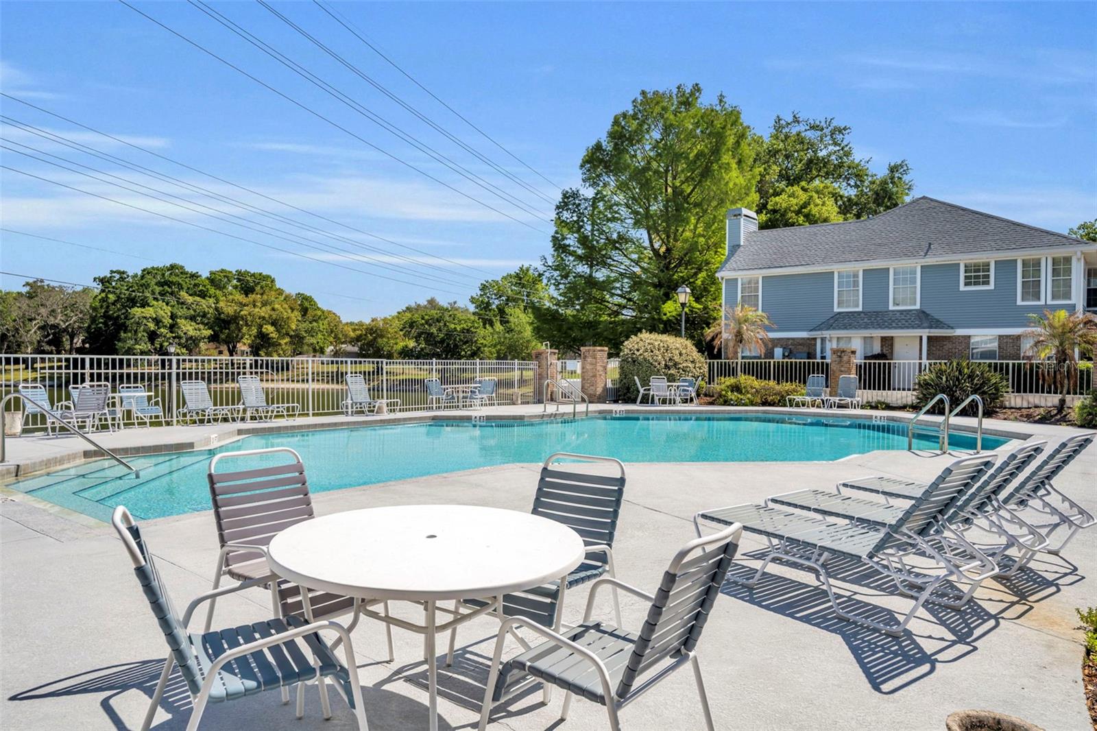 COACH HOMES AT MARINERS VILLAGE - Residential