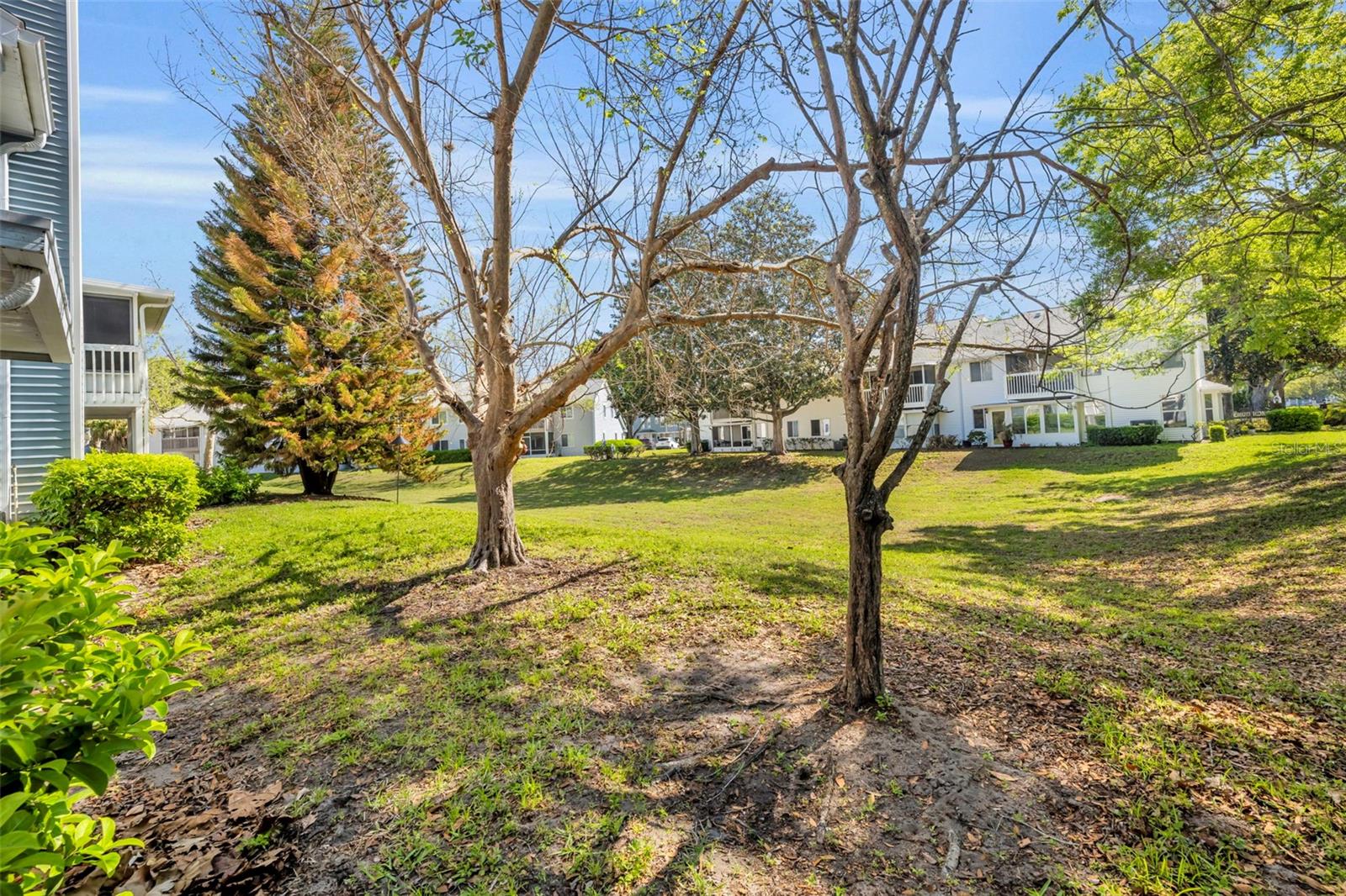 COACH HOMES AT MARINERS VILLAGE - Residential