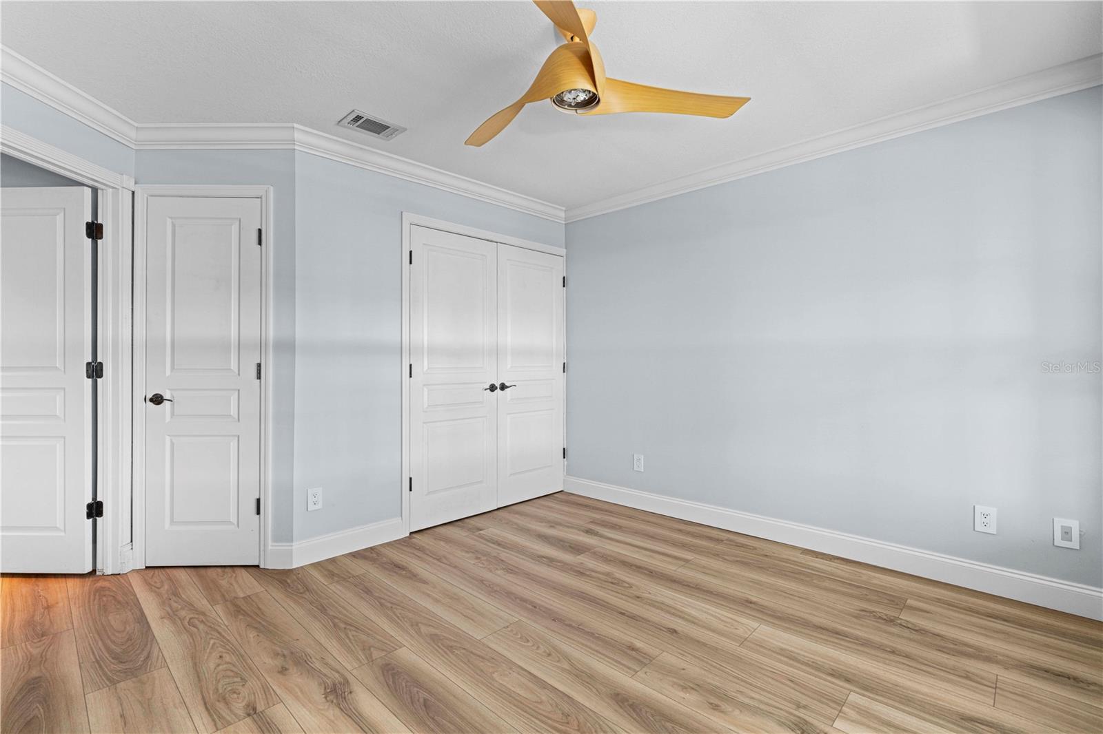 CHAMPAGNE ESTATES PH 01 BLDG 0 - Residential