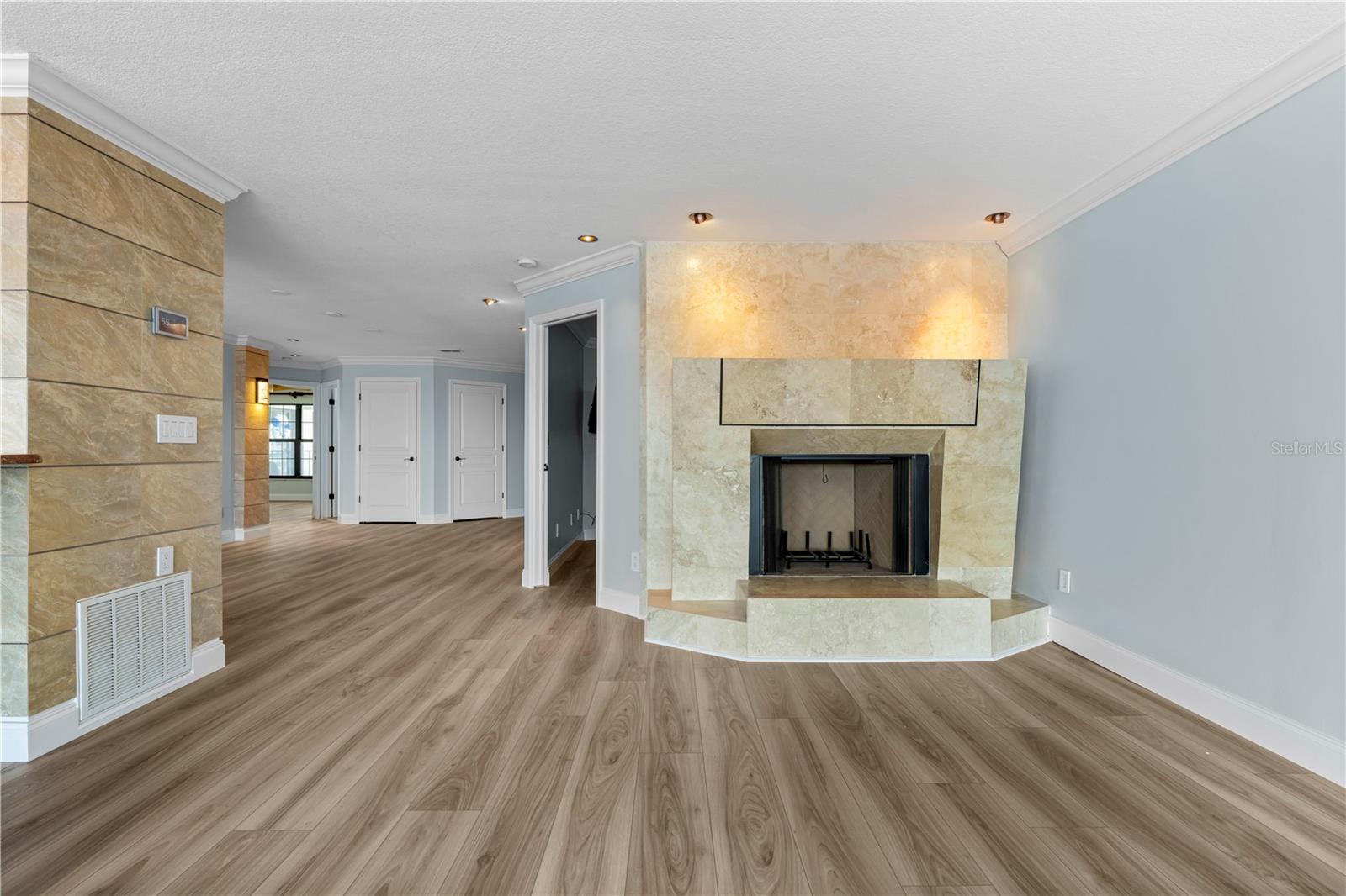 CHAMPAGNE ESTATES PH 01 BLDG 0 - Residential