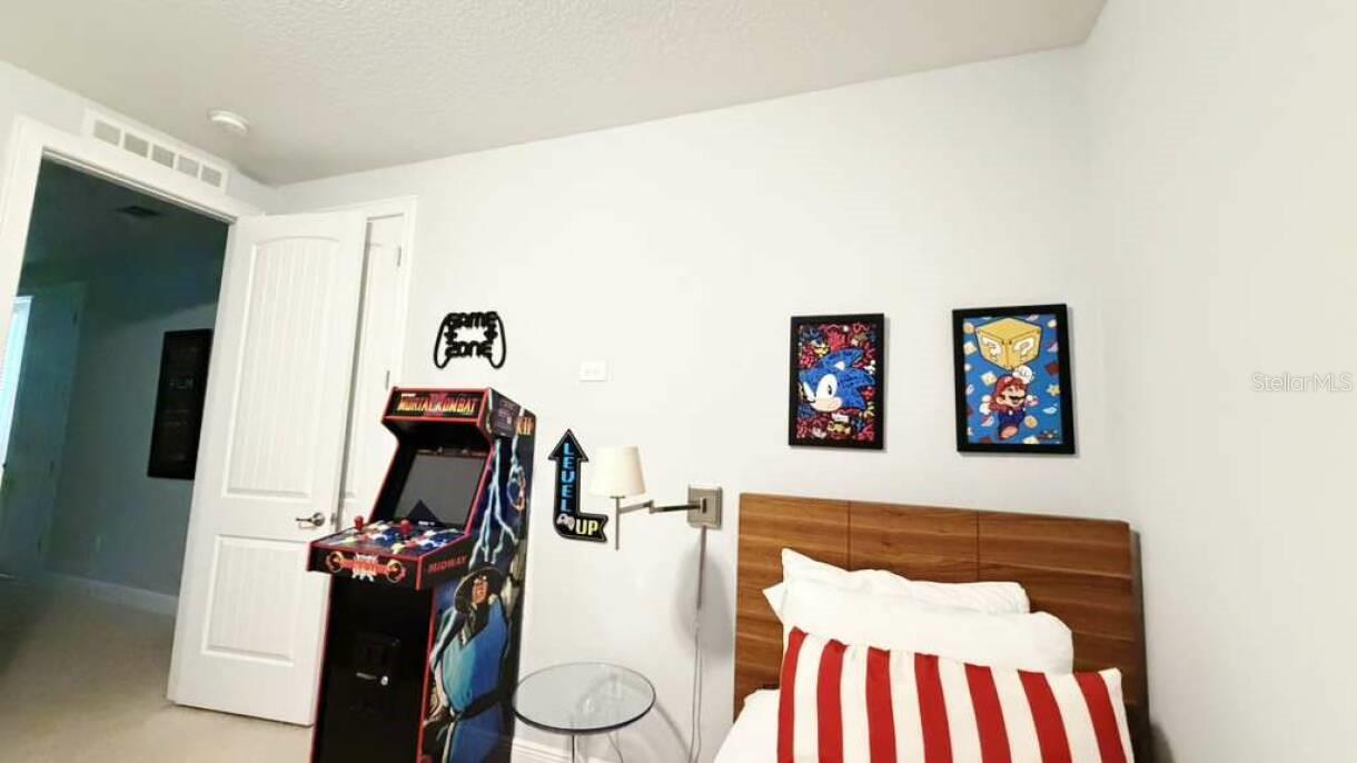 REUNION WEST PH 1 WEST & AMENT CTR RPLT - Residential