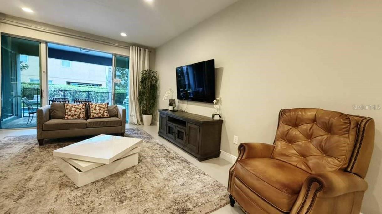 Casas a venda 3 - Jen Dantas 7607 BROOKHURST LANE