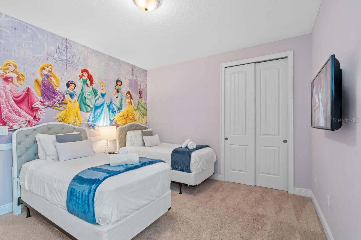 REUNION WEST PH 1 WEST & AMENT CTR RPLT - Residential