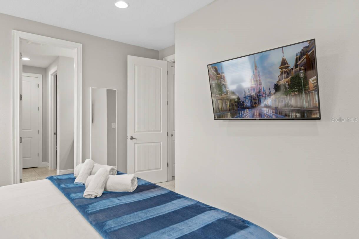 REUNION WEST PH 1 WEST & AMENT CTR RPLT - Residential