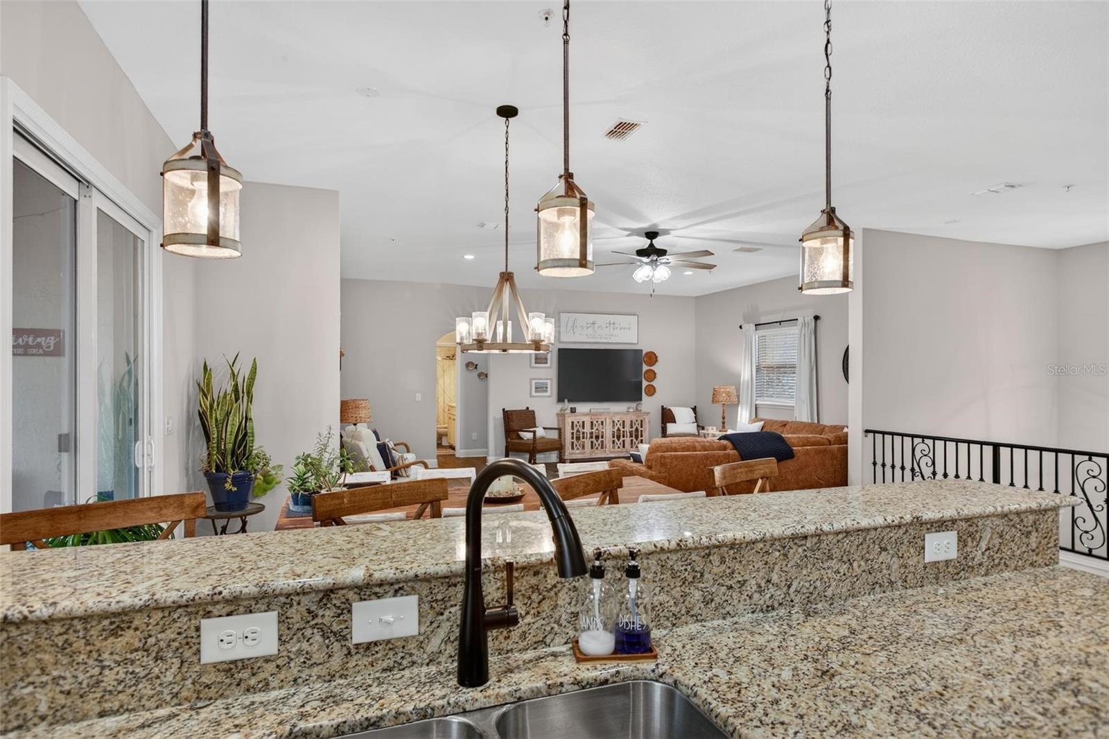 GRAND RAVINE - Residential