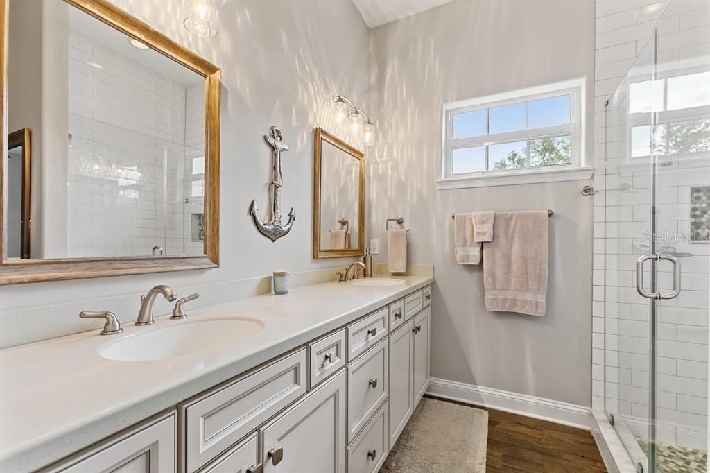 GRAND RAVINE - Residential