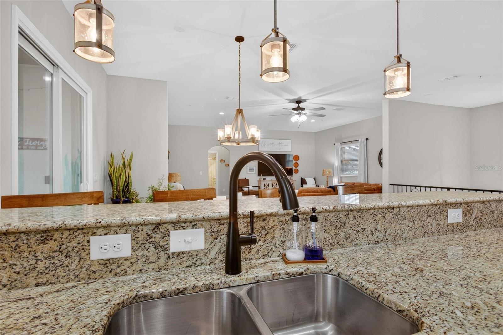 GRAND RAVINE - Residential