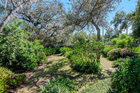 A home in PALM HARBOR