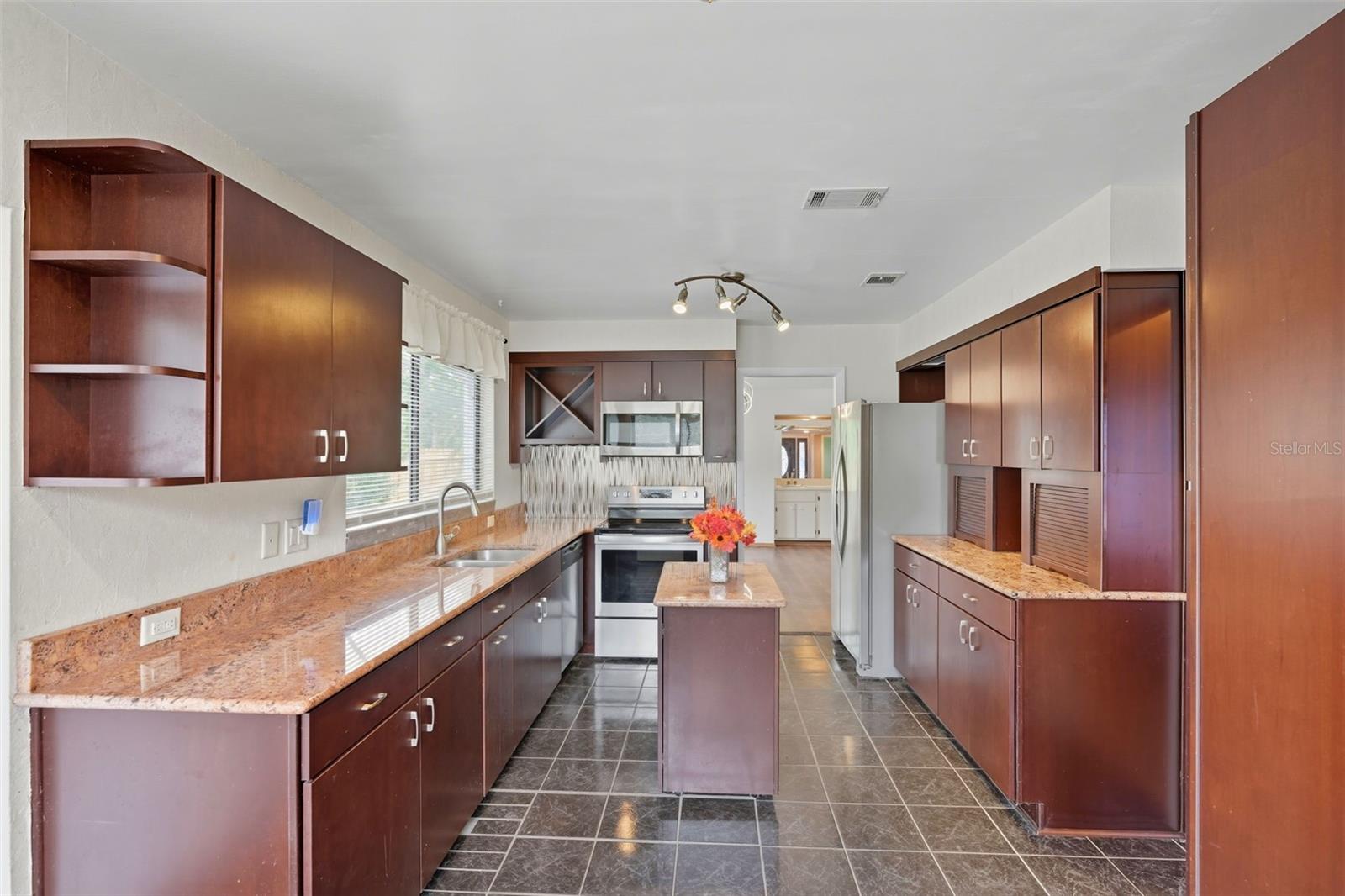 WEKIVA GOLF VILLAS SEC 2 - Residential