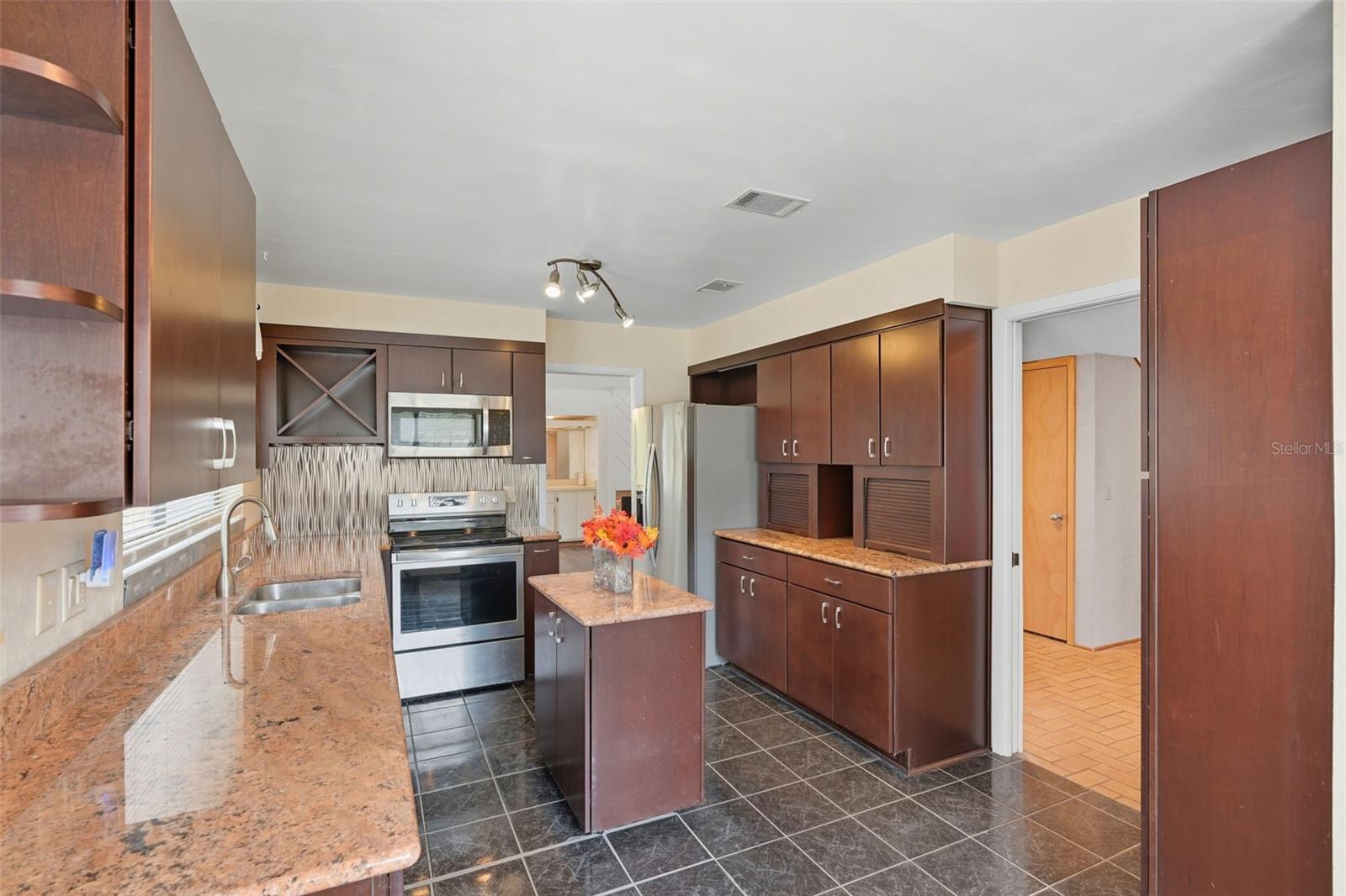 WEKIVA GOLF VILLAS SEC 2 - Residential