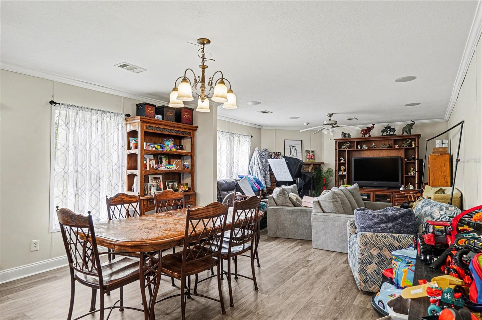 A & K FARMS - Residential