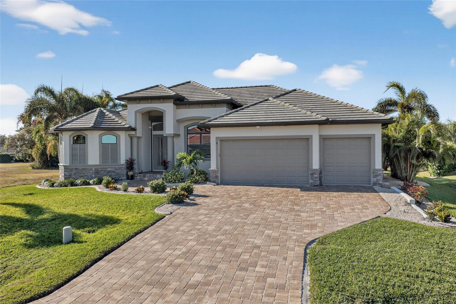 CAPE HAZE WINDWARD - Residential