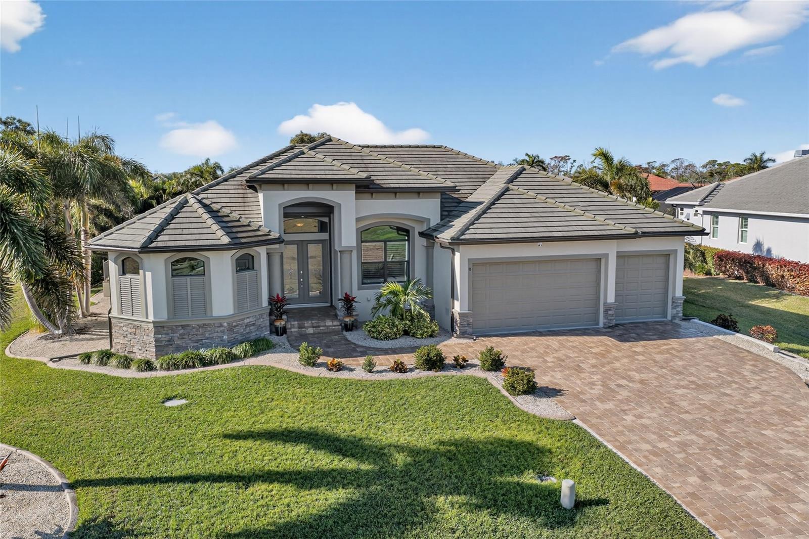 CAPE HAZE WINDWARD - Residential