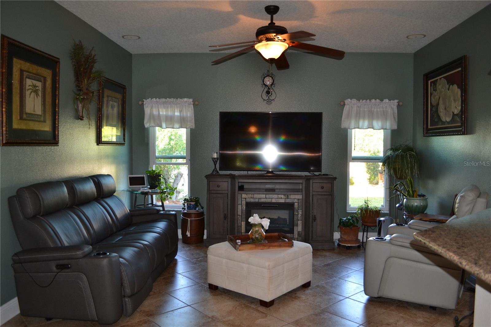 FOUNTAINS ON PLEASANT HILL ROAD UNIT 1 - Residential