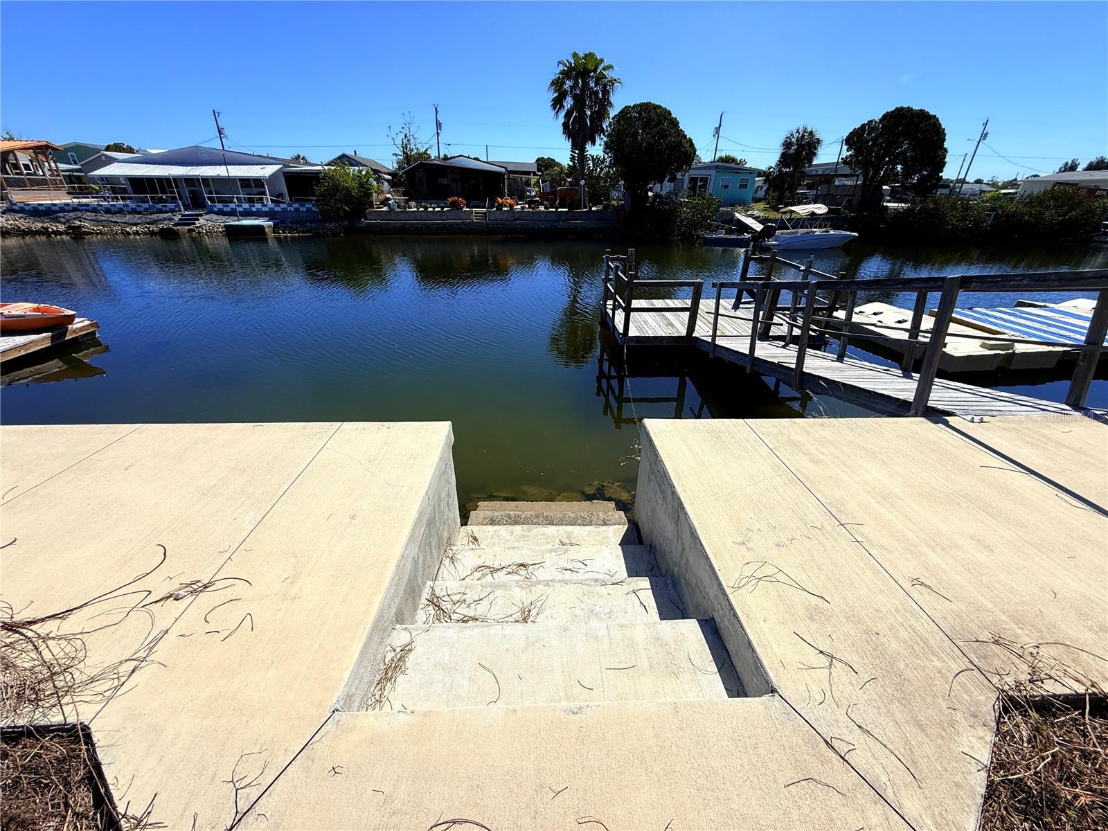 SIGNAL COVE - Residential