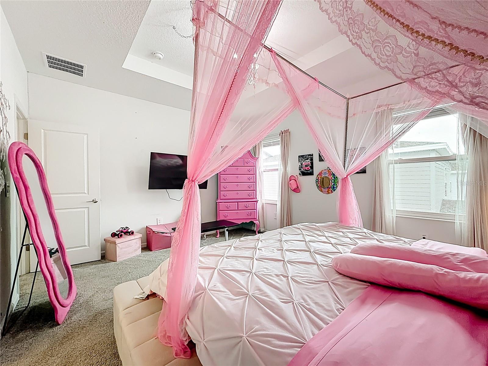 RHETTS RDG - Residential