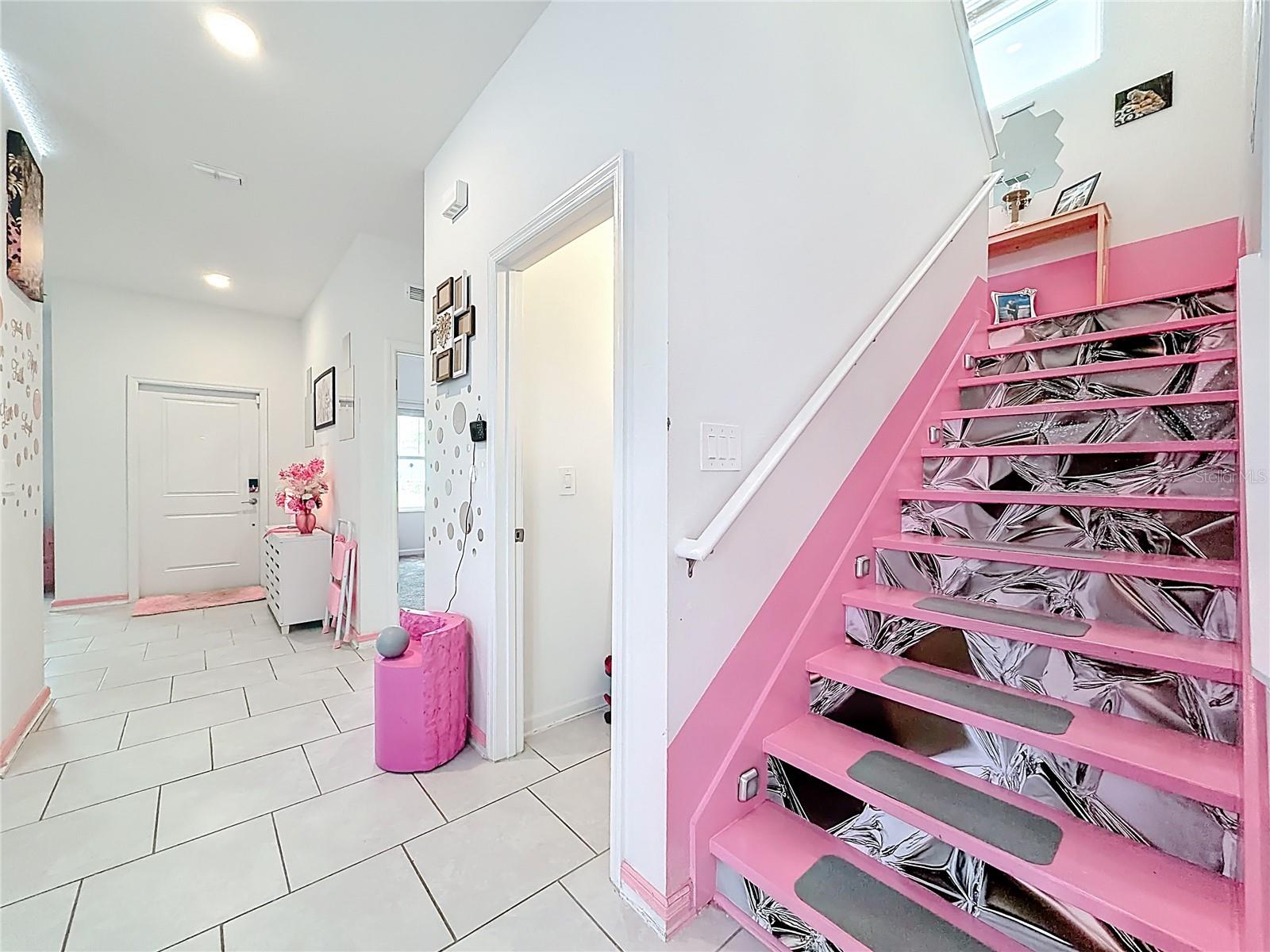 RHETTS RDG - Residential