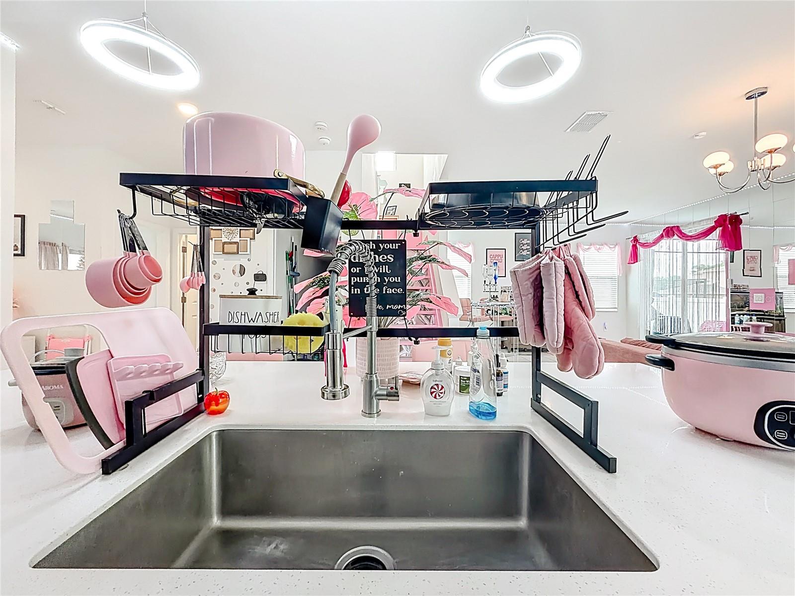 RHETTS RDG - Residential