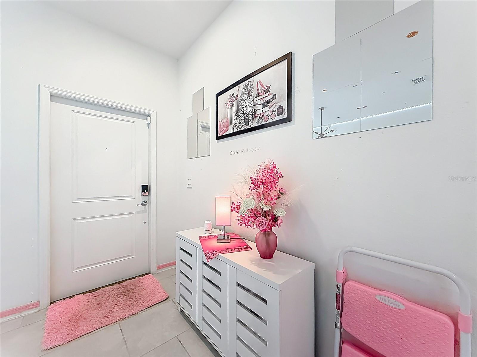 RHETTS RDG - Residential