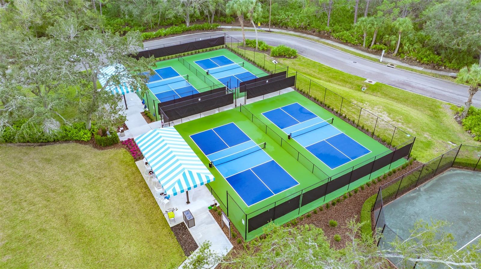 UNIVERSITY PARK COUNTRY CLUB - Residential