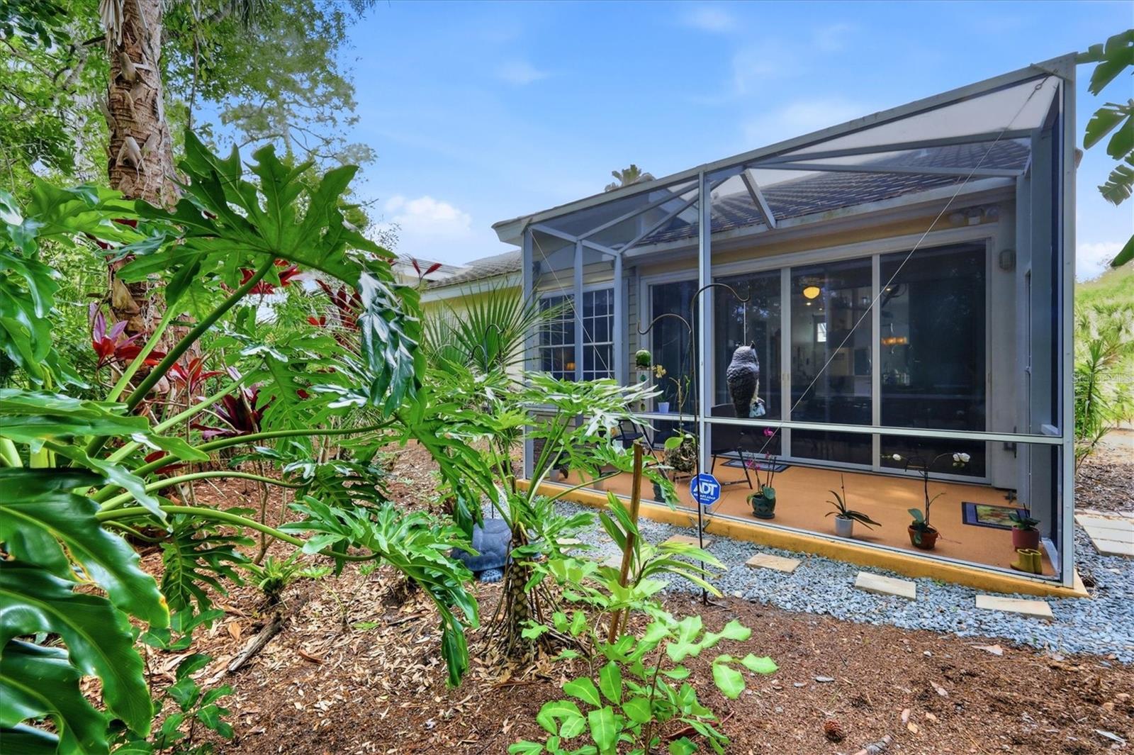 UNIVERSITY PARK COUNTRY CLUB - Residential