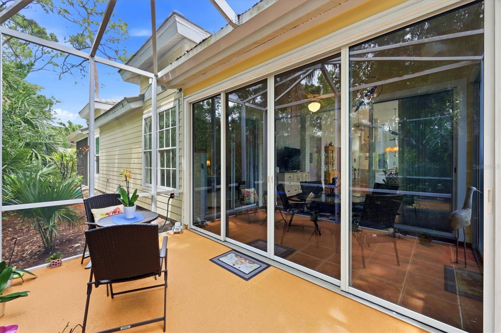 UNIVERSITY PARK COUNTRY CLUB - Residential