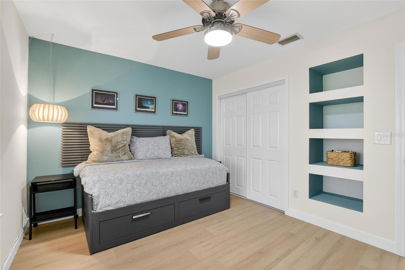 WALDEN LAKE UNIT 33 1 PH A - Residential