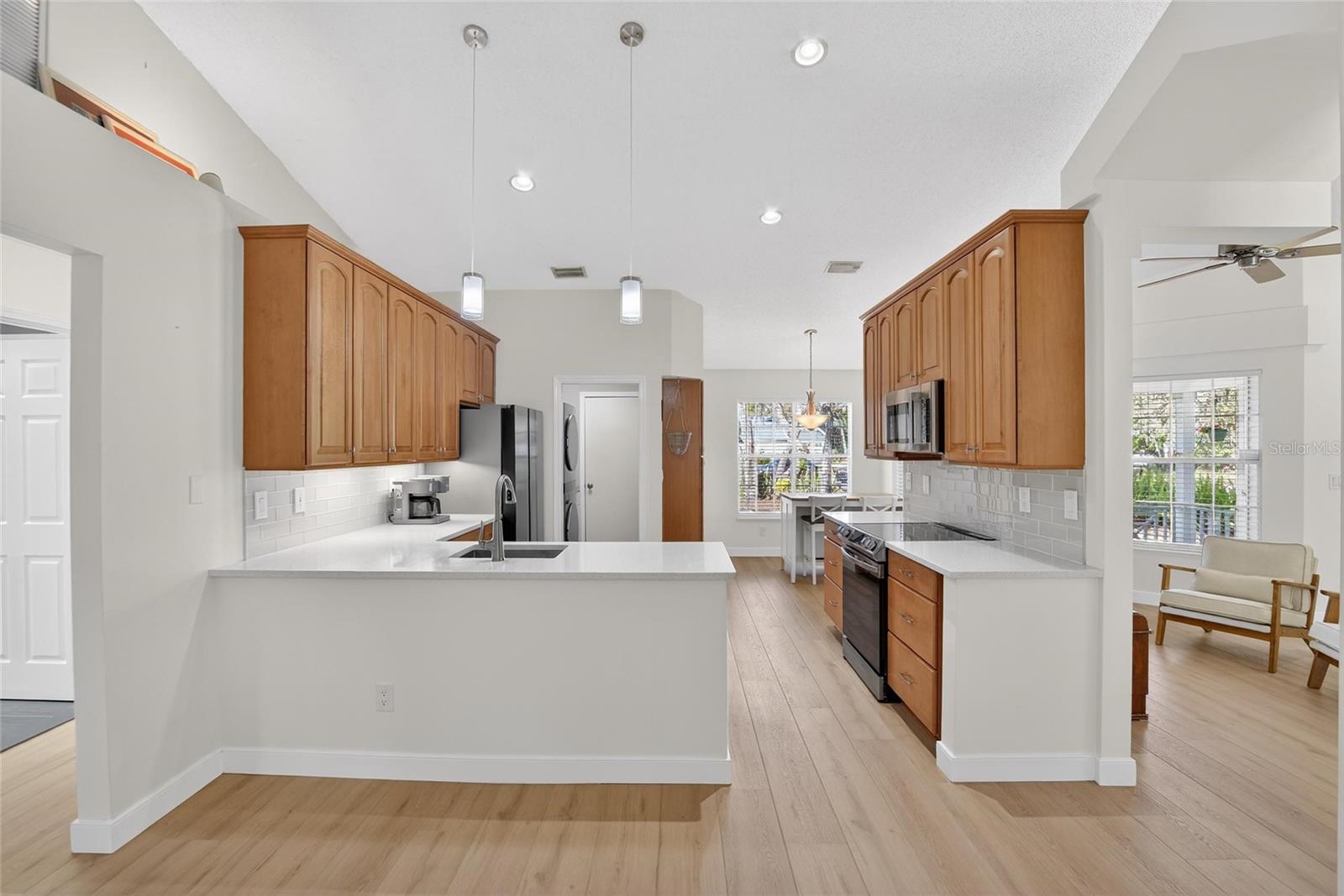 WALDEN LAKE UNIT 33 1 PH A - Residential