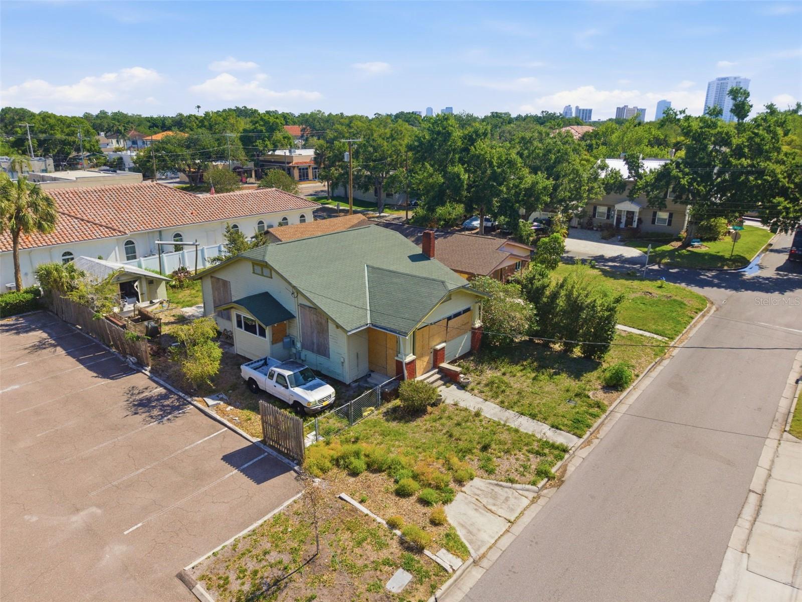 3503 SANTIAGO STREET W