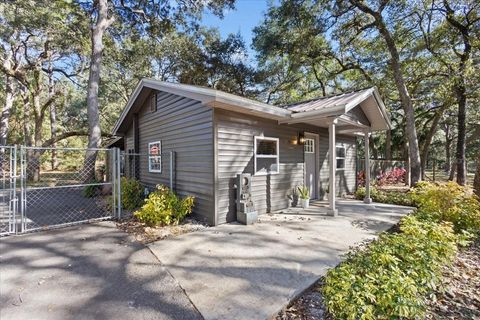 Photo of 7951 NW 167th Place, Trenton, FL 32693 (MLS # GC535549)