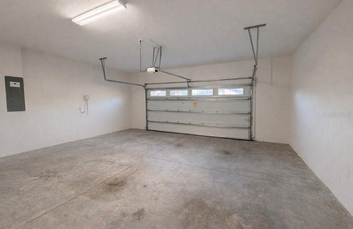 PRESERVE/CROWN POINT PH 2B - Residential