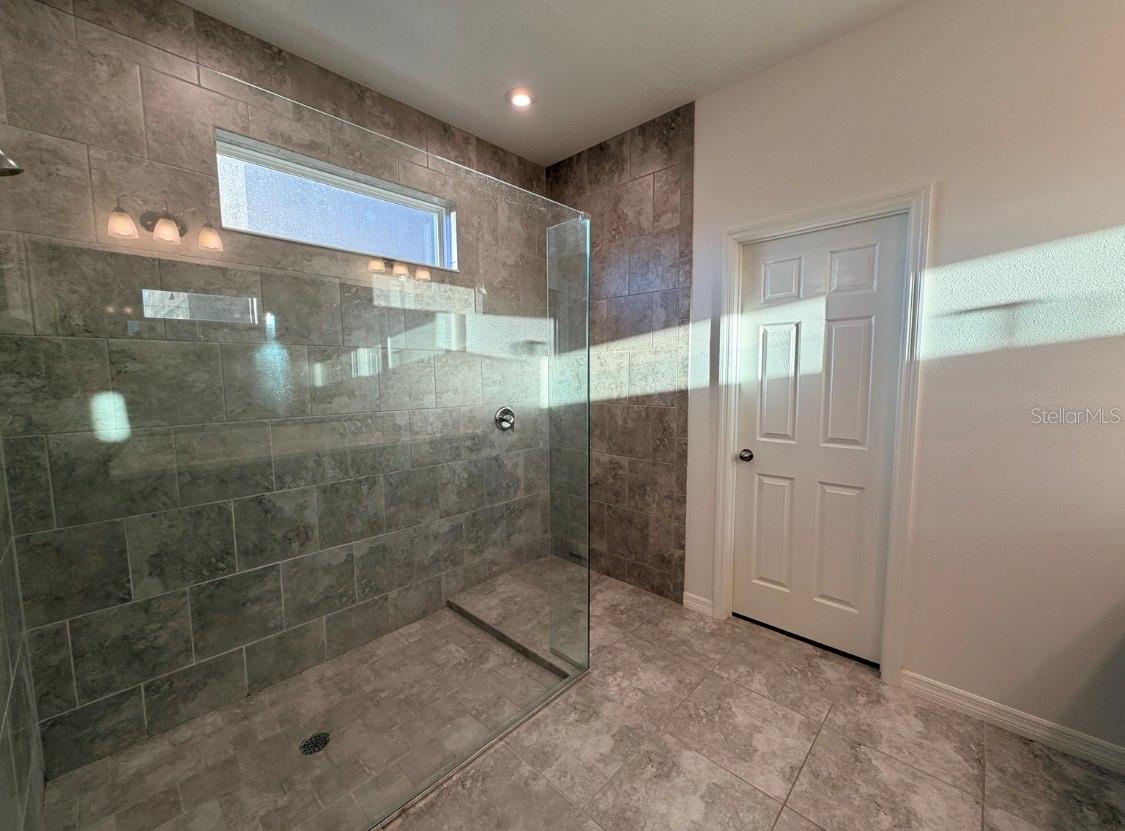 PRESERVE/CROWN POINT PH 2B - Residential