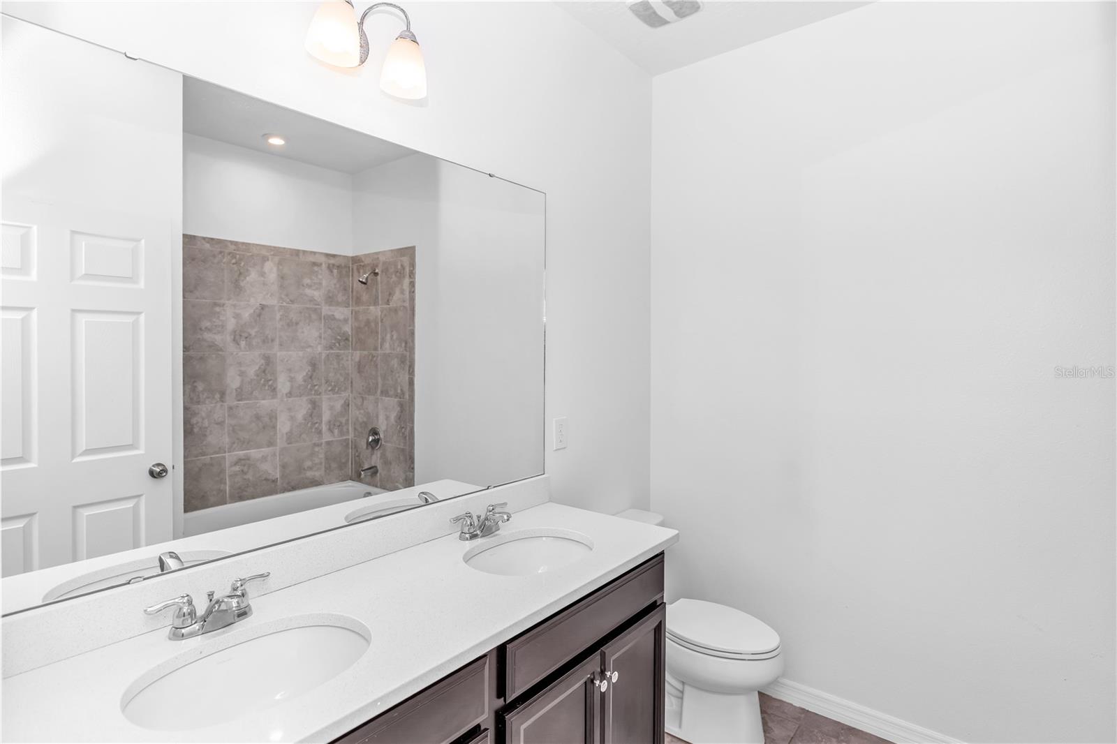 PRESERVE/CROWN POINT PH 2B - Residential