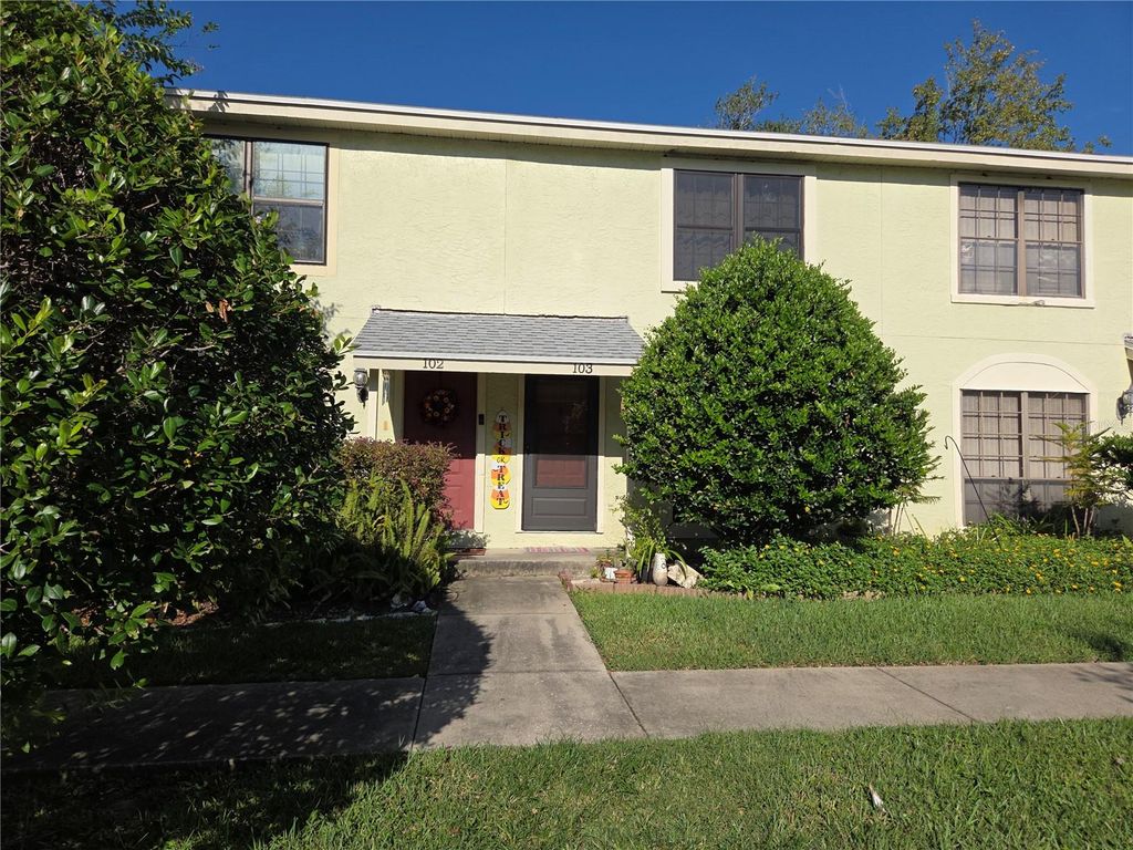 Photo of 1701 SE 24th Road #103, Ocala, FL 34471 (MLS # OM708908)