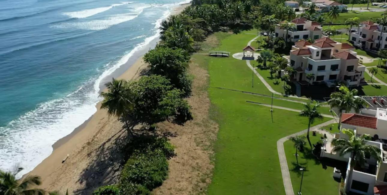 PUNTA DEL MAR BEACH VILLAGE - Residential