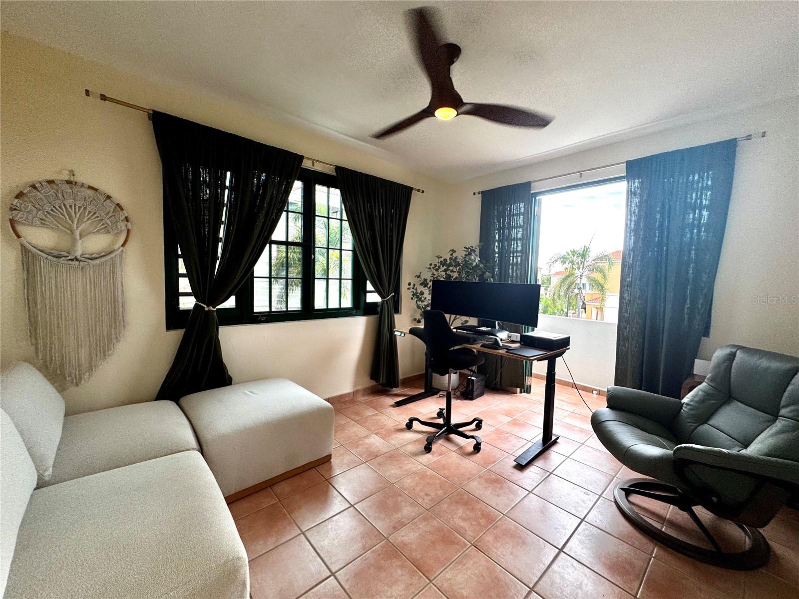 PUNTA DEL MAR BEACH VILLAGE - Residential