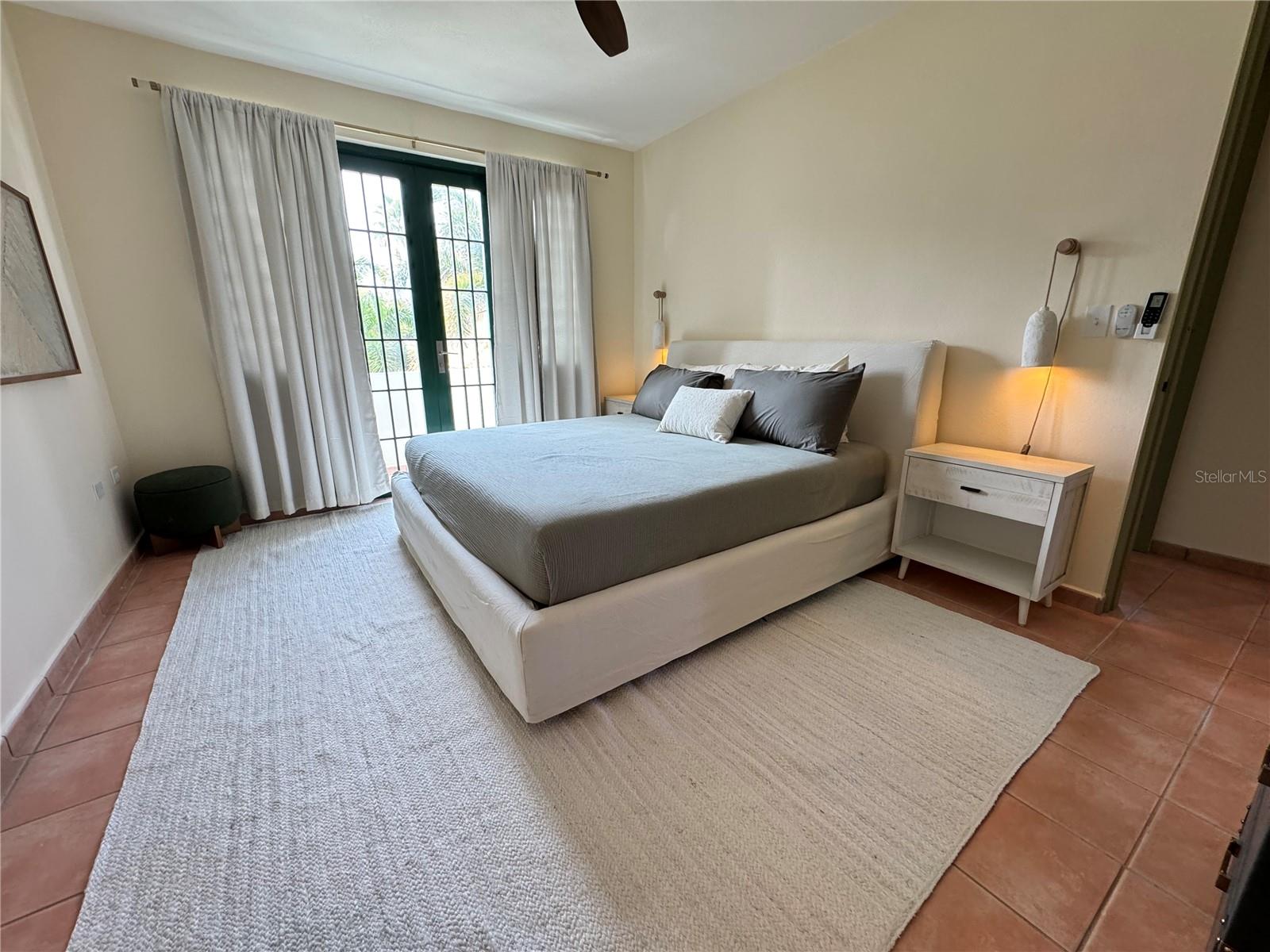 PUNTA DEL MAR BEACH VILLAGE - Residential