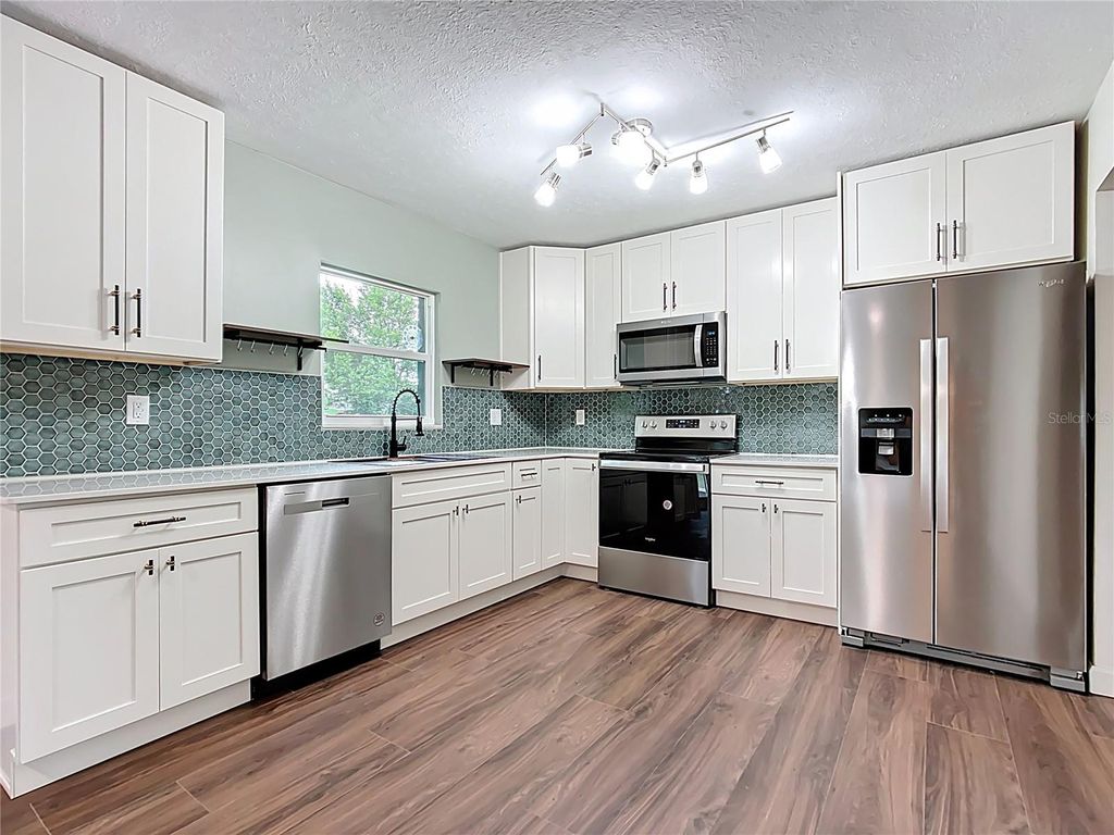 Photo of 215 Edgewood Drive, Bartow, FL 33830 (MLS # TB8427922)