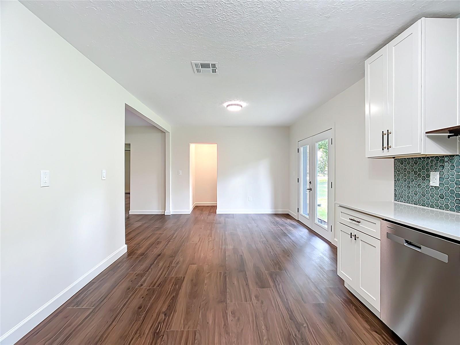 COUNTRY CLUB ADD - Residential