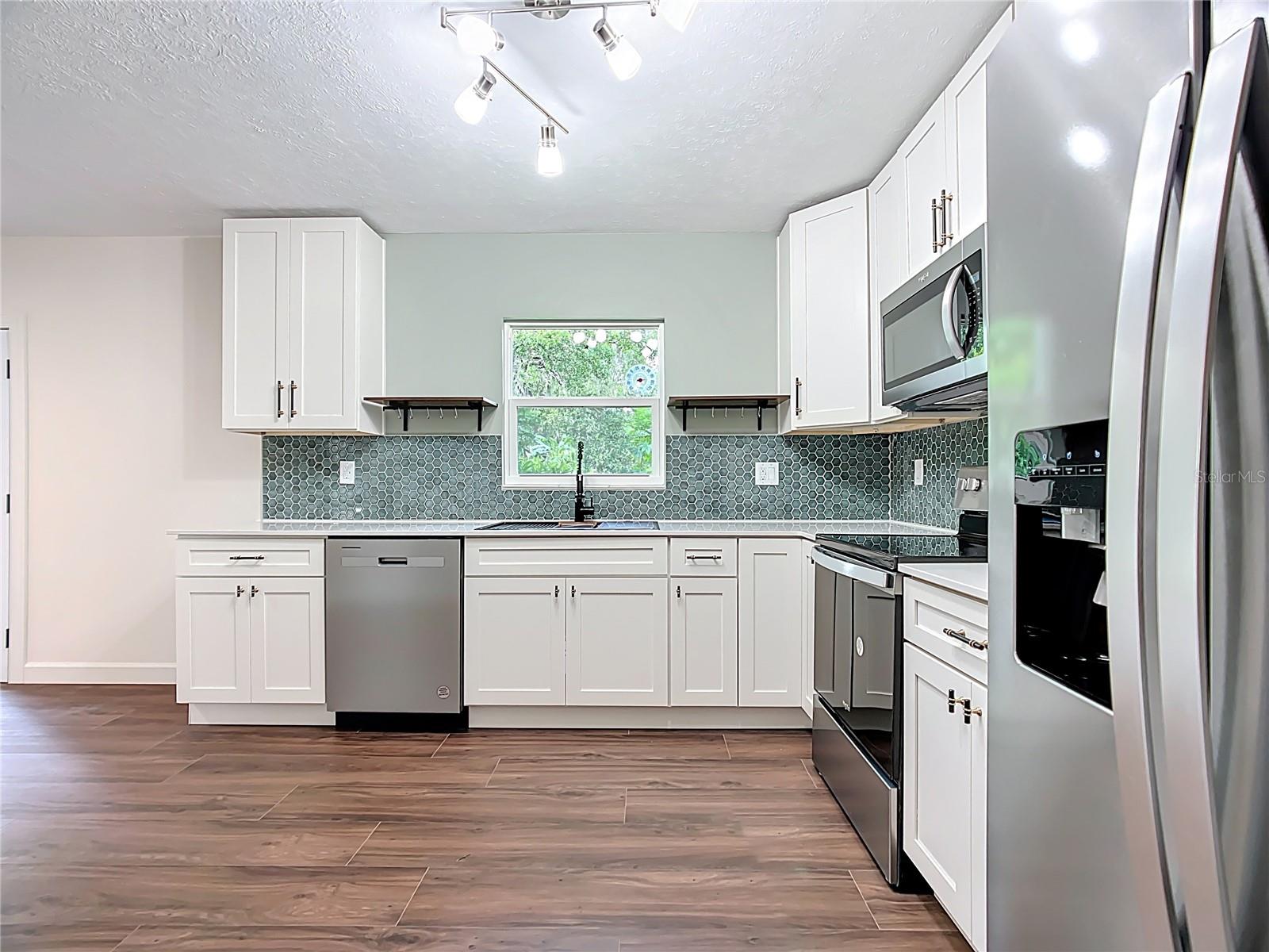 COUNTRY CLUB ADD - Residential