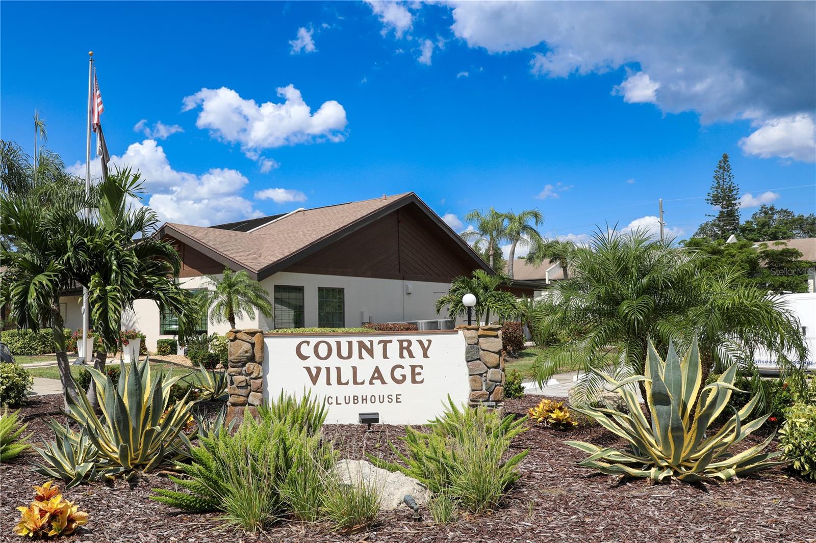 2760 71ST STREET COURT W 2760