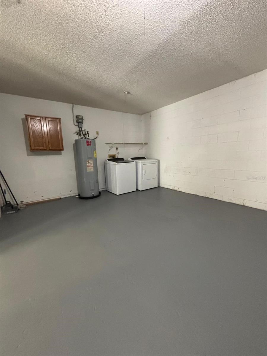 WHISPER LAKES - Residential Lease