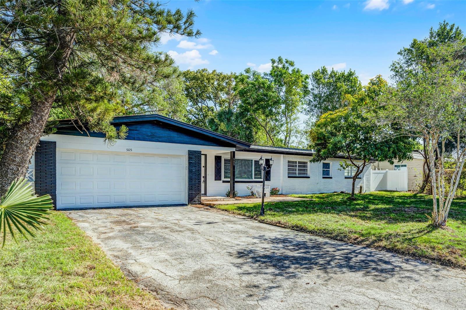 505 LAKE SHORE DRIVE