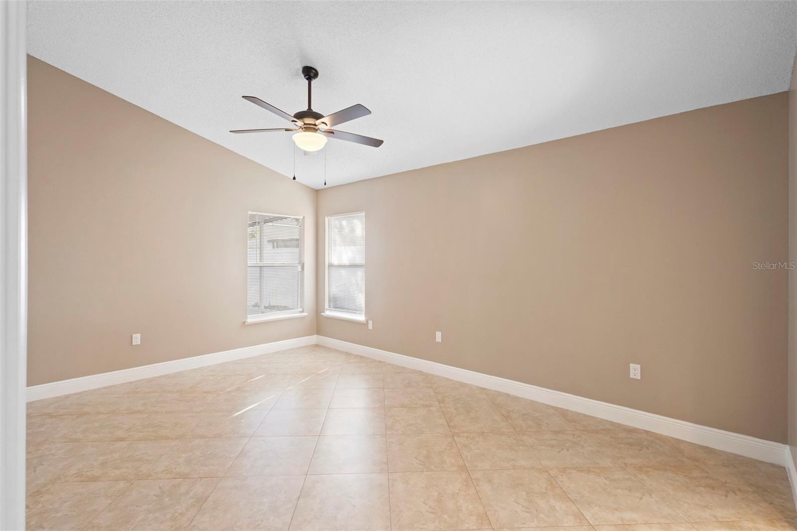 CHASE GROVES UNIT 7A - Residential Lease